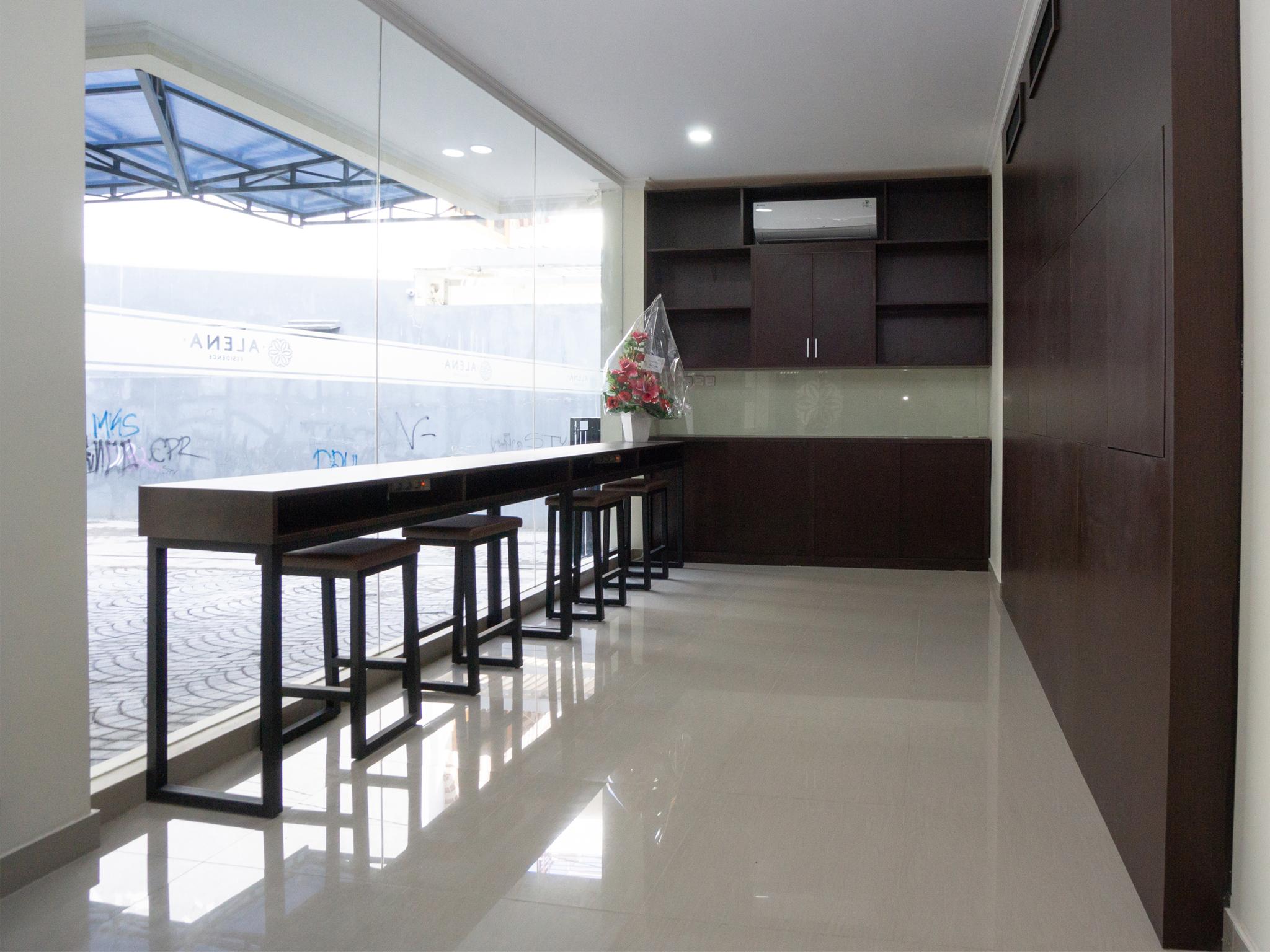 Collection O Yogyakarta Near Jalan Malioboro Formerly Alena Residence Джокьякарта Экстерьер фото