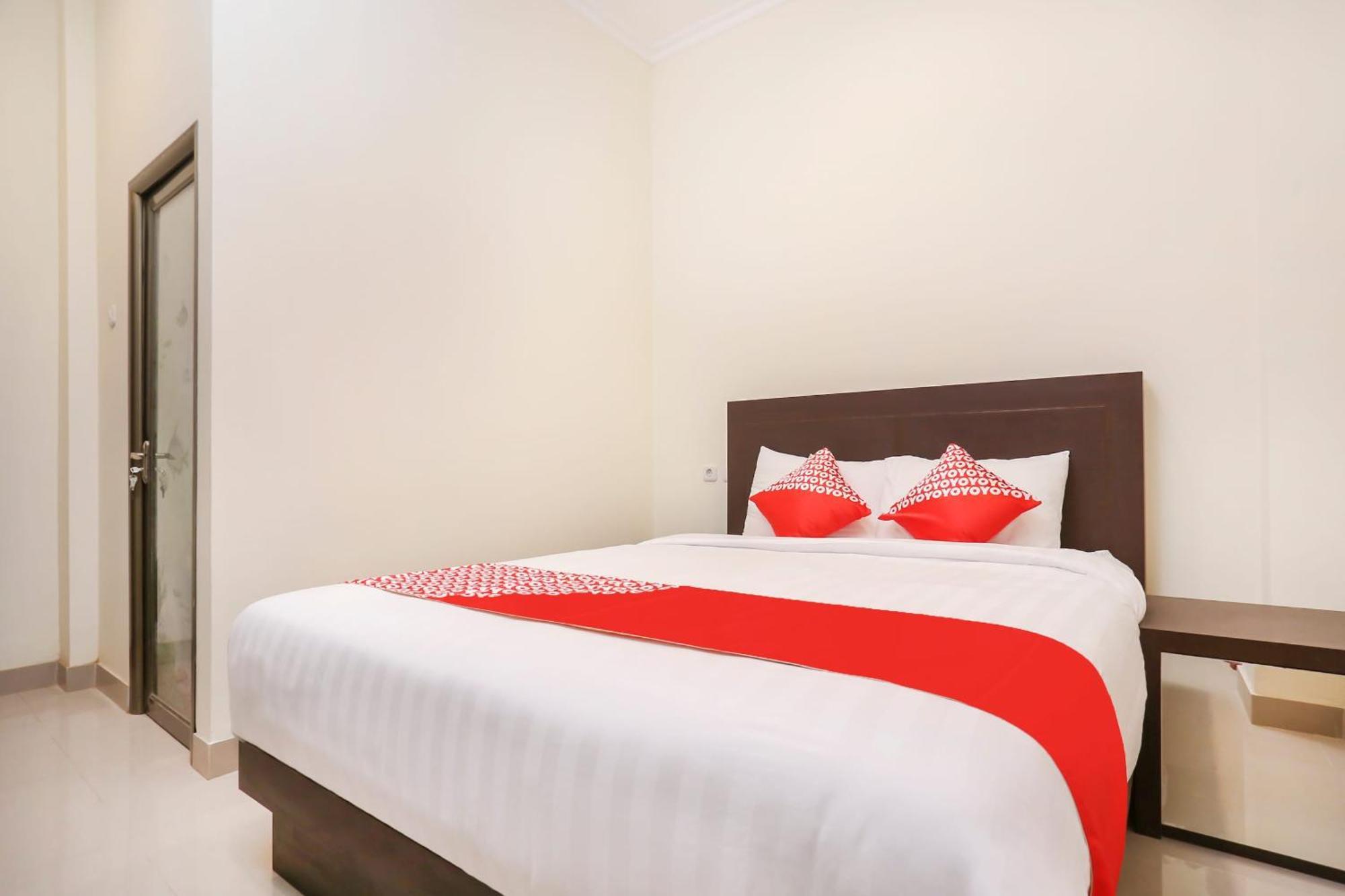Collection O Yogyakarta Near Jalan Malioboro Formerly Alena Residence Джокьякарта Экстерьер фото
