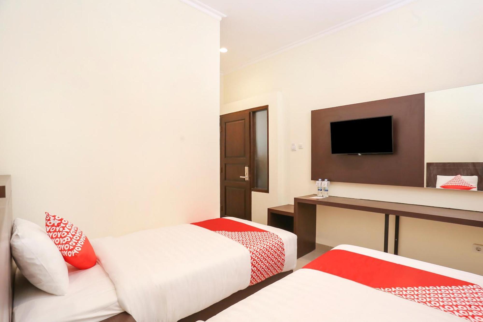 Collection O Yogyakarta Near Jalan Malioboro Formerly Alena Residence Джокьякарта Экстерьер фото